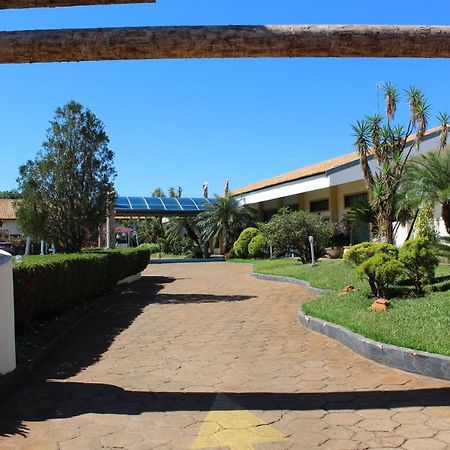 Grandes Lagos Park Hotel Jales Buitenkant foto