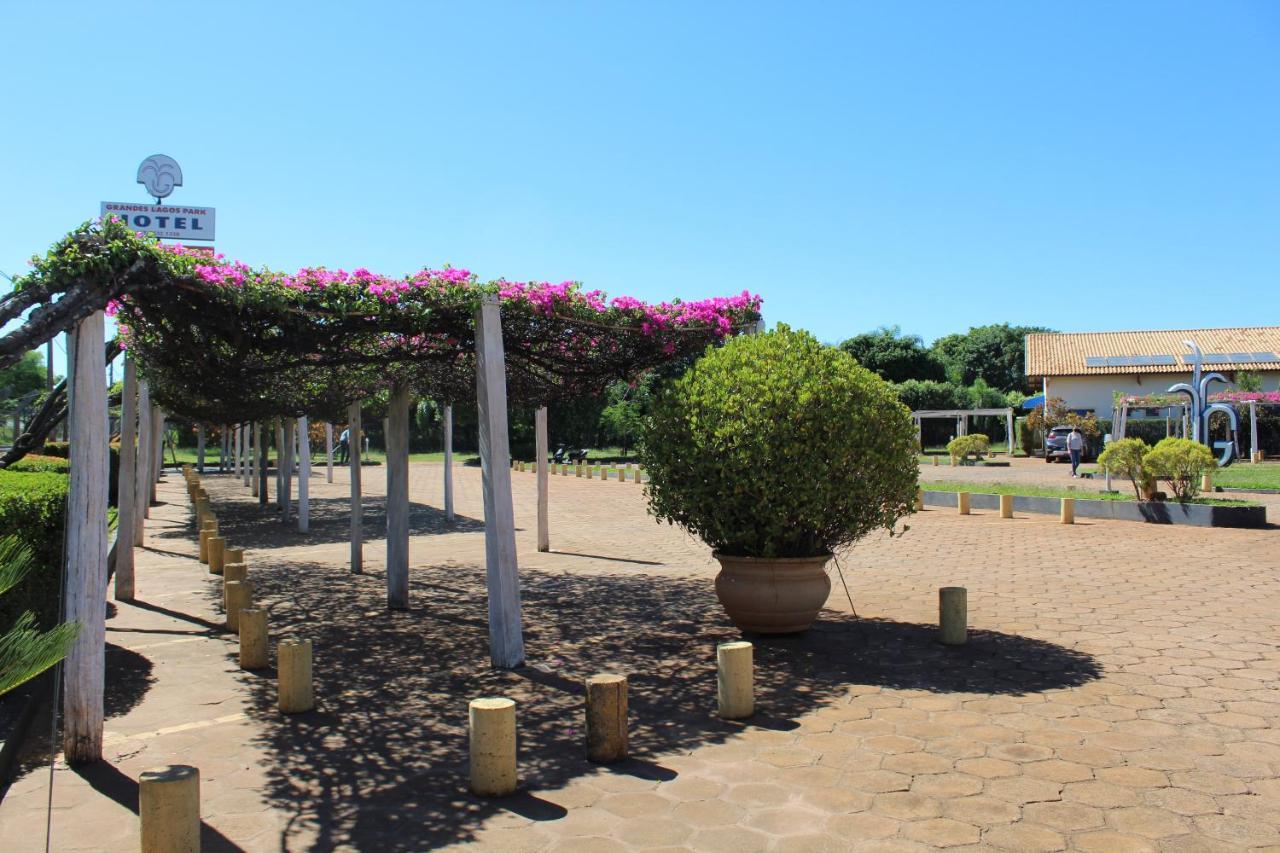 Grandes Lagos Park Hotel Jales Buitenkant foto