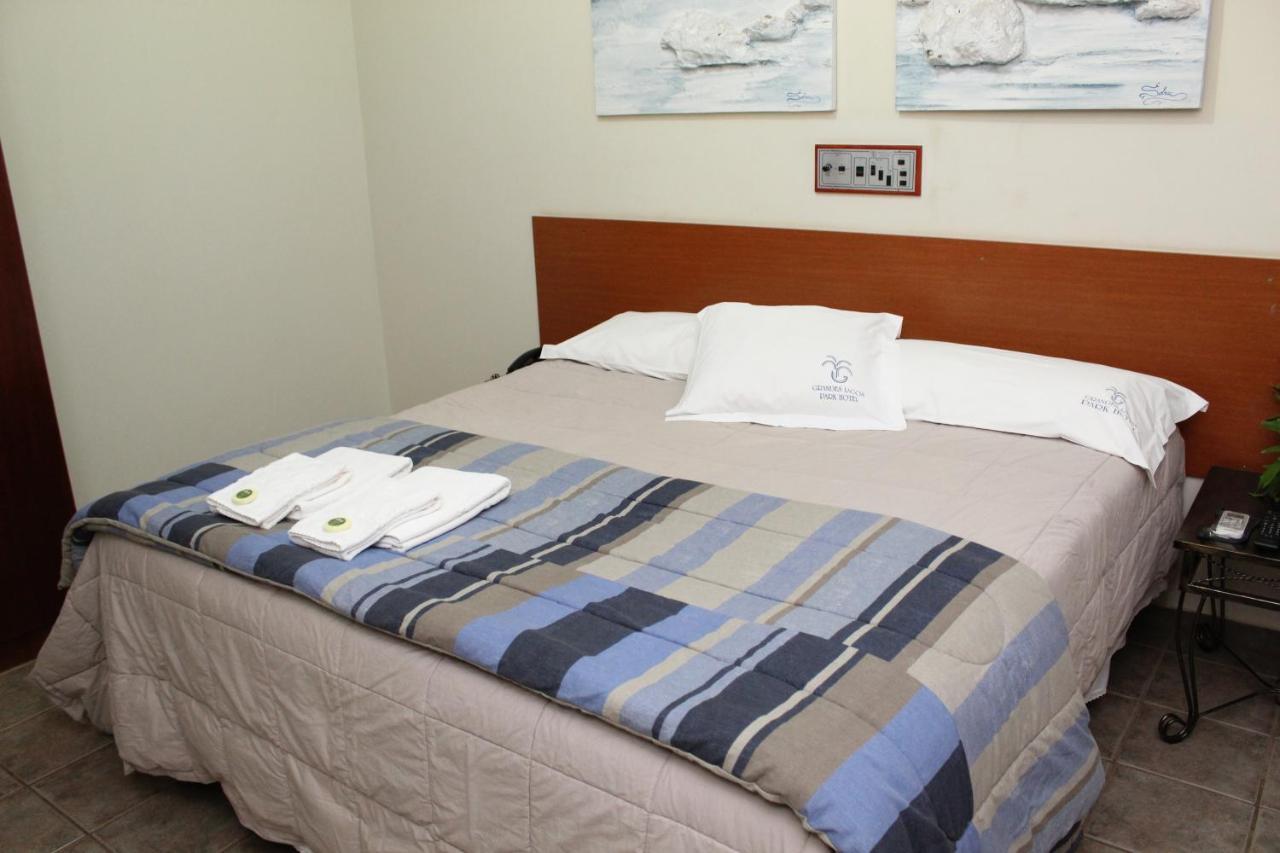 Grandes Lagos Park Hotel Jales Buitenkant foto