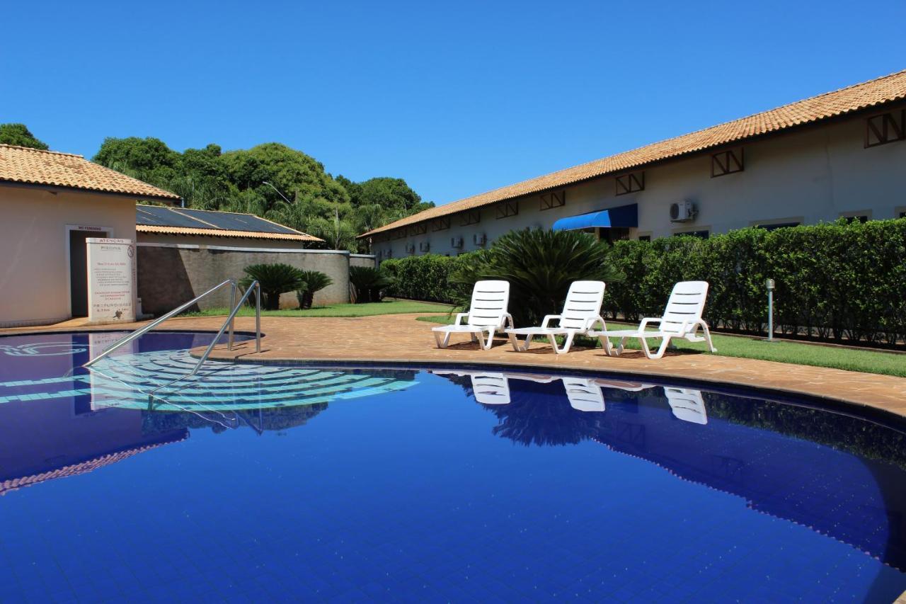 Grandes Lagos Park Hotel Jales Buitenkant foto