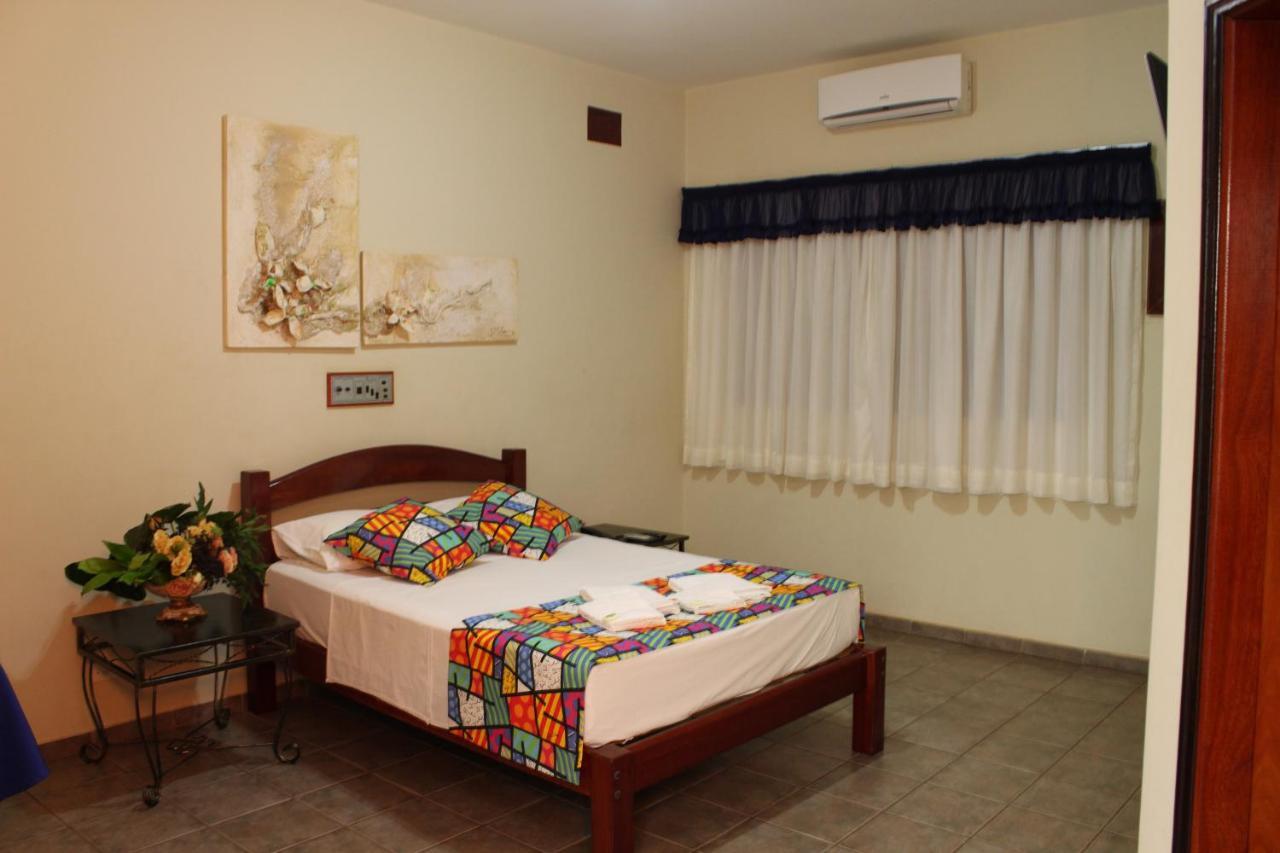 Grandes Lagos Park Hotel Jales Buitenkant foto