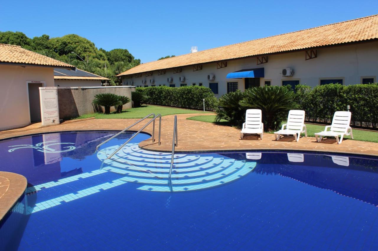Grandes Lagos Park Hotel Jales Buitenkant foto