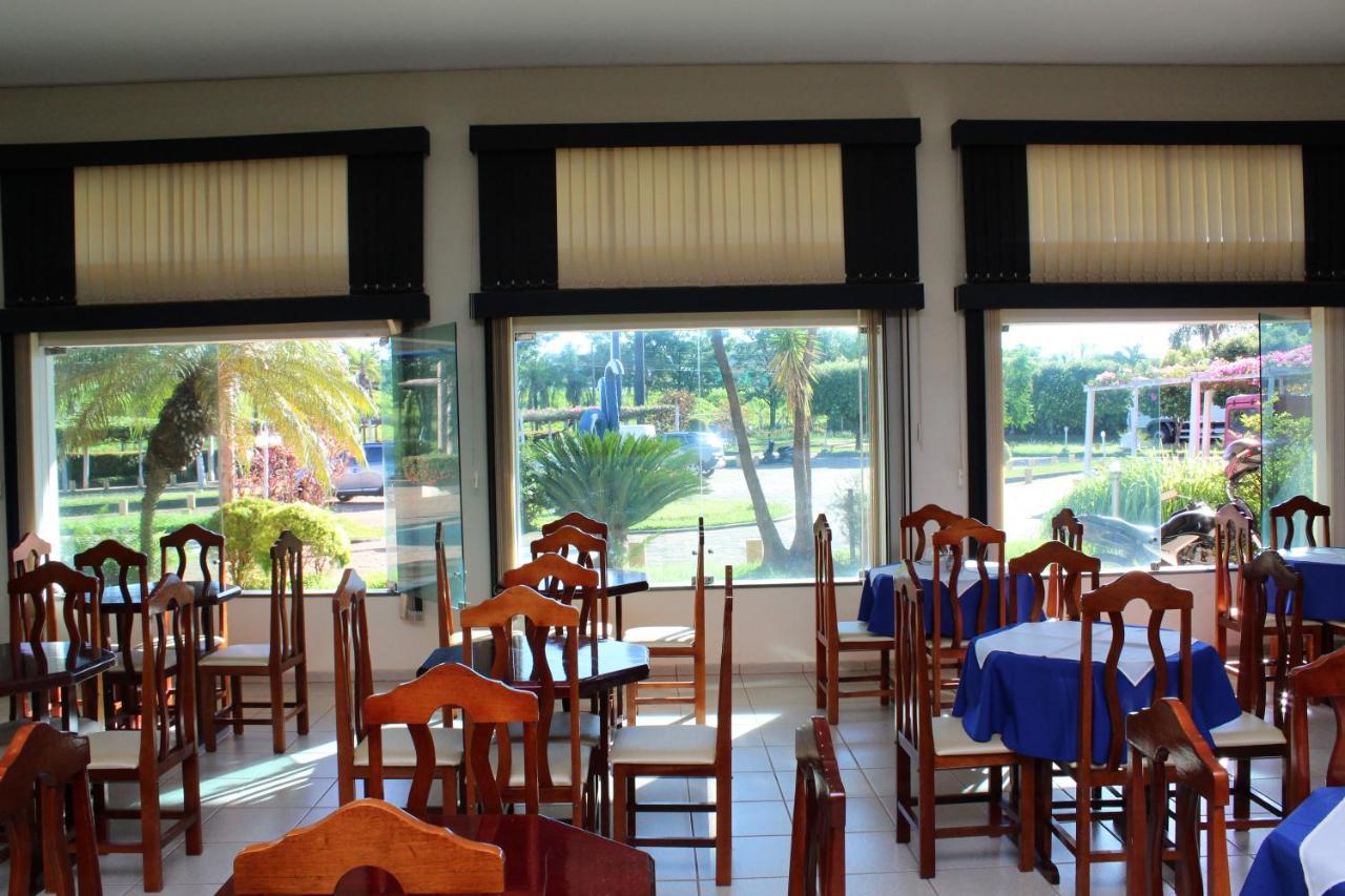Grandes Lagos Park Hotel Jales Buitenkant foto
